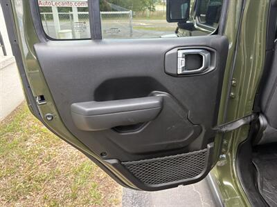 2022 Jeep Wrangler Unlimited Willys   - Photo 25 - Lecanto, FL 34461