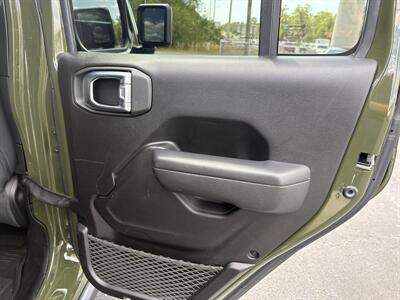 2022 Jeep Wrangler Unlimited Willys   - Photo 22 - Lecanto, FL 34461