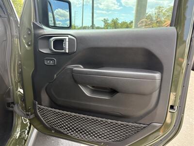 2022 Jeep Wrangler Unlimited Willys   - Photo 18 - Lecanto, FL 34461