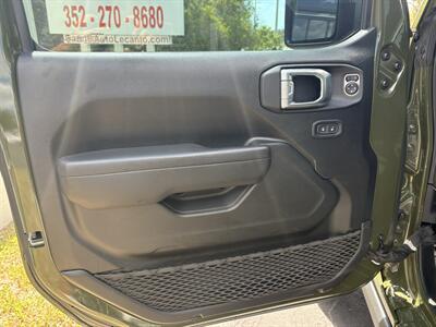 2022 Jeep Wrangler Unlimited Willys   - Photo 7 - Lecanto, FL 34461