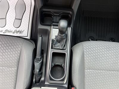2022 Toyota Tacoma SR5 V6   - Photo 13 - Lecanto, FL 34461