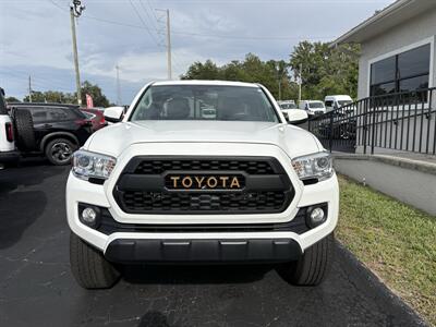 2022 Toyota Tacoma SR5 V6   - Photo 2 - Lecanto, FL 34461