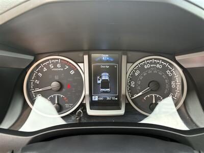 2022 Toyota Tacoma SR5 V6   - Photo 10 - Lecanto, FL 34461