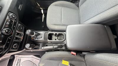 2025 Jeep Wrangler Sport - Photo 27 - Lecanto, FL 34461