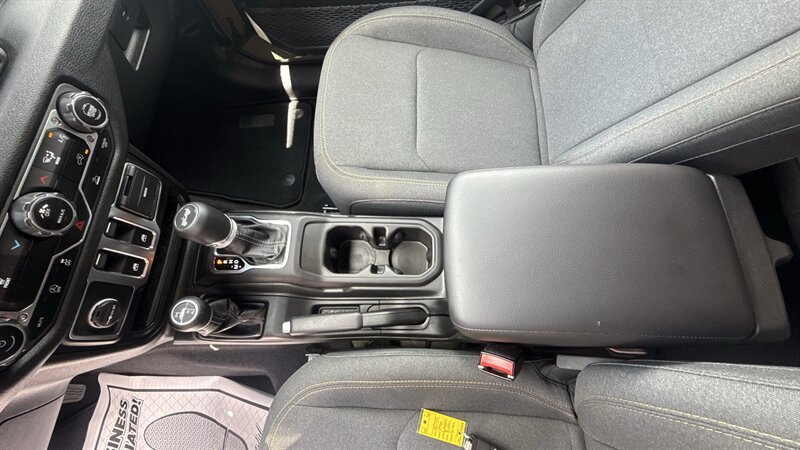 2025 Jeep Wrangler Sport - Photo 27 - Lecanto, FL 34461