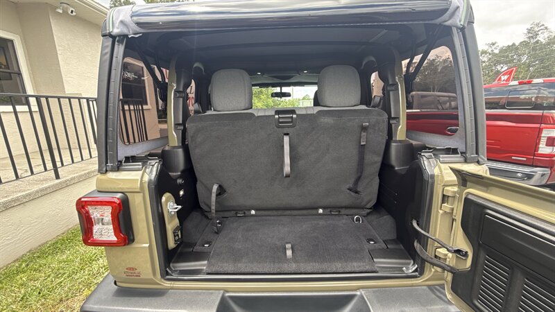 2025 Jeep Wrangler Sport - Photo 38 - Lecanto, FL 34461