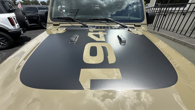 2025 Jeep Wrangler Sport - Photo 4 - Lecanto, FL 34461