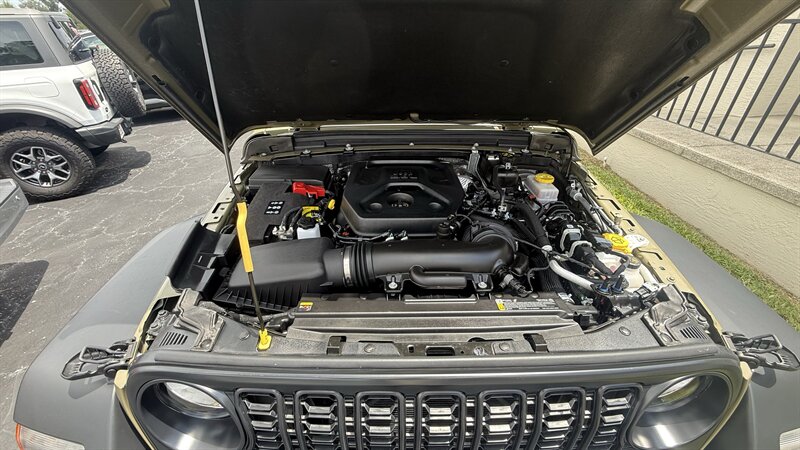 2025 Jeep Wrangler Sport - Photo 15 - Lecanto, FL 34461