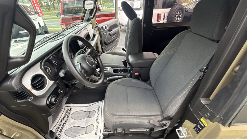 2025 Jeep Wrangler Sport - Photo 28 - Lecanto, FL 34461