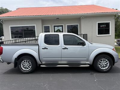 2017 Nissan Frontier SV   - Photo 4 - Lecanto, FL 34461