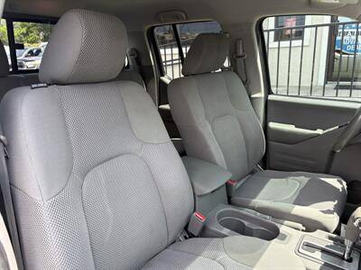 2017 Nissan Frontier SV   - Photo 19 - Lecanto, FL 34461