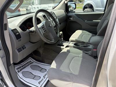 2017 Nissan Frontier SV   - Photo 8 - Lecanto, FL 34461