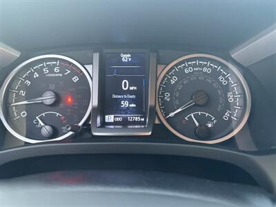 2022 Toyota Tacoma SR5 V6   - Photo 10 - Lecanto, FL 34461