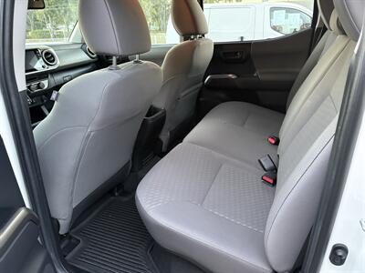 2022 Toyota Tacoma SR5 V6   - Photo 16 - Lecanto, FL 34461