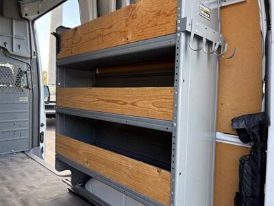 2018 Nissan NV 2500 HD SV   - Photo 30 - Lecanto, FL 34461