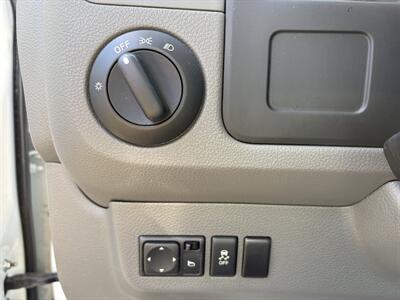 2018 Nissan NV 2500 HD SV   - Photo 14 - Lecanto, FL 34461