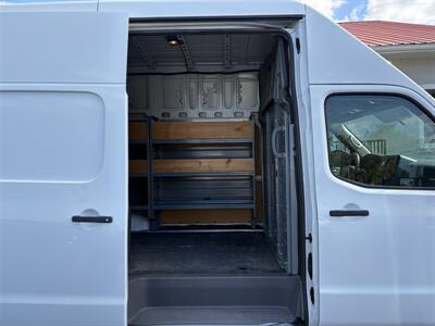 2018 Nissan NV 2500 HD SV   - Photo 27 - Lecanto, FL 34461