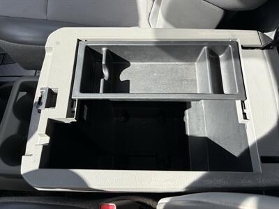 2018 Nissan NV 2500 HD SV   - Photo 19 - Lecanto, FL 34461