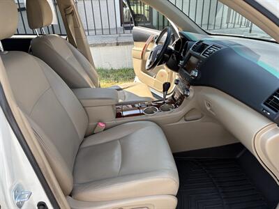 2012 Toyota Highlander Hybrid Limited   - Photo 21 - Lecanto, FL 34461