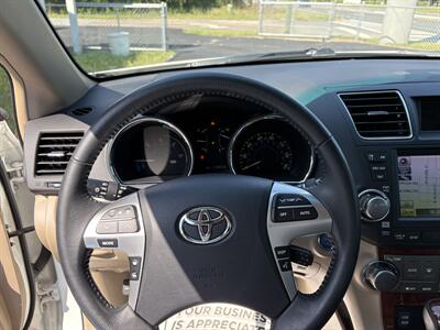 2012 Toyota Highlander Hybrid Limited   - Photo 7 - Lecanto, FL 34461