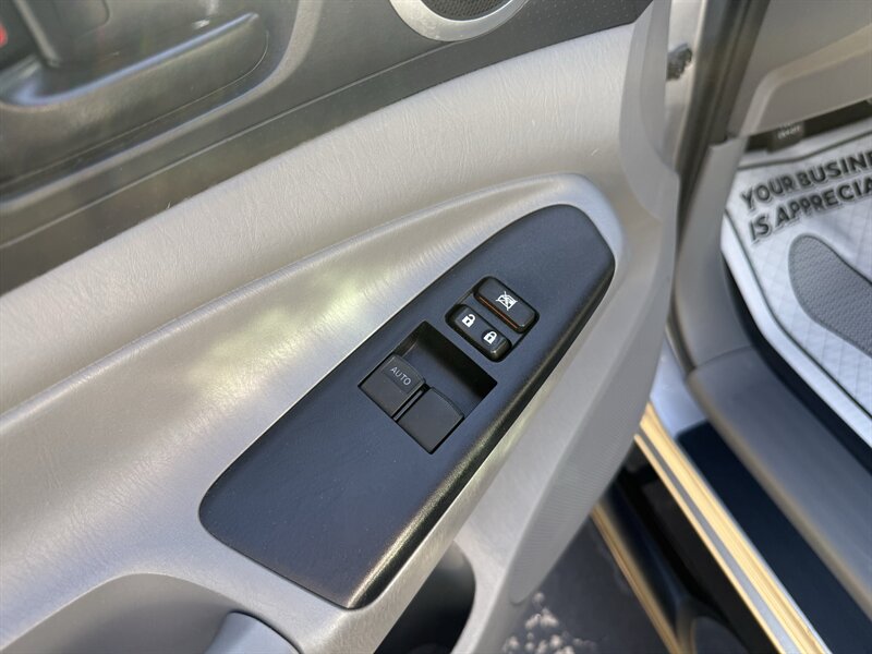 2015 Toyota Tacoma V6 SR5 - Photo 10 - Lecanto, FL 34461