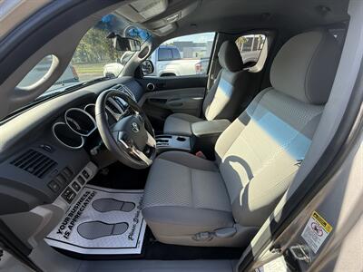 2015 Toyota Tacoma V6 SR5 - Photo 13 - Lecanto, FL 34461