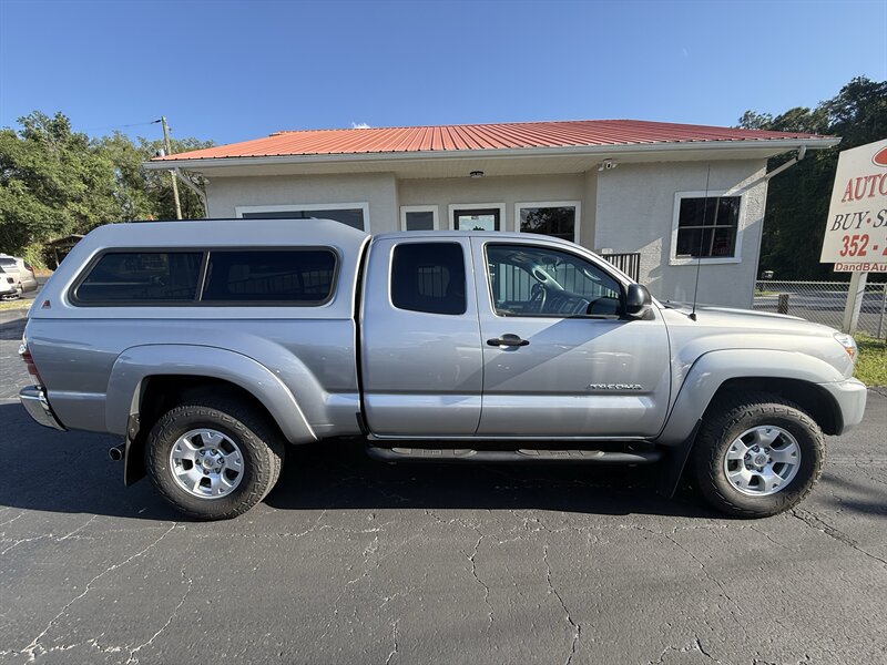 2015 Toyota Tacoma V6 SR5 - Photo 8 - Lecanto, FL 34461