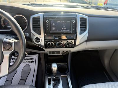 2015 Toyota Tacoma V6 SR5 - Photo 15 - Lecanto, FL 34461