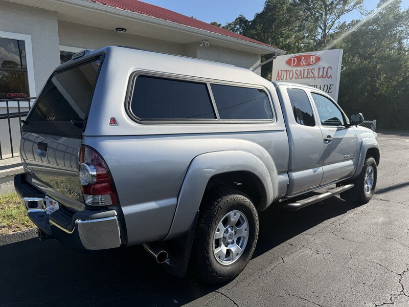 2015 Toyota Tacoma V6 SR5 - Photo 7 - Lecanto, FL 34461