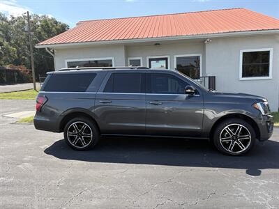2020 Ford Expedition MAX Limited   - Photo 6 - Lecanto, FL 34461