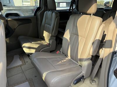 2014 Chrysler Town & Country Touring   - Photo 22 - Lecanto, FL 34461