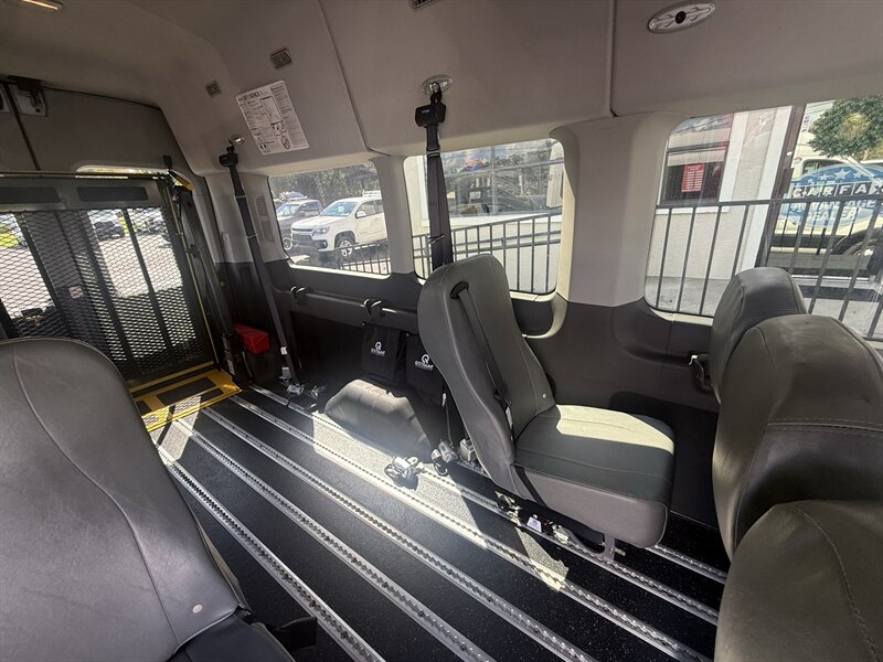 2020 Ford Transit 350 HD XL - Photo 34 - Lecanto, FL 34461