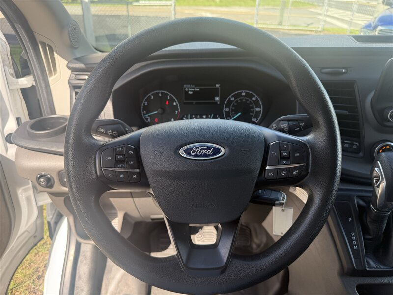 2020 Ford Transit 350 HD XL - Photo 16 - Lecanto, FL 34461