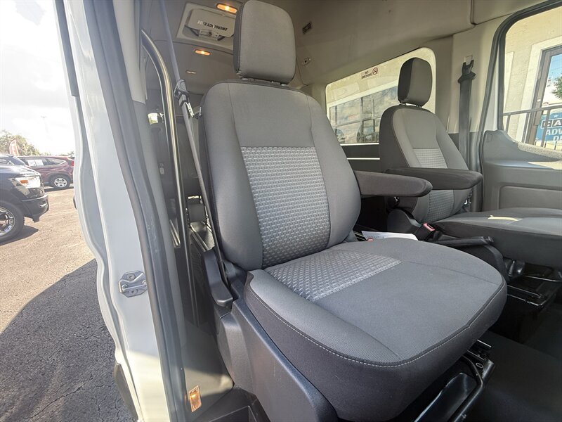 2020 Ford Transit 350 HD XL - Photo 27 - Lecanto, FL 34461