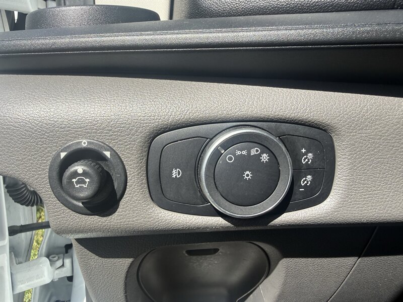 2020 Ford Transit 350 HD XL - Photo 15 - Lecanto, FL 34461