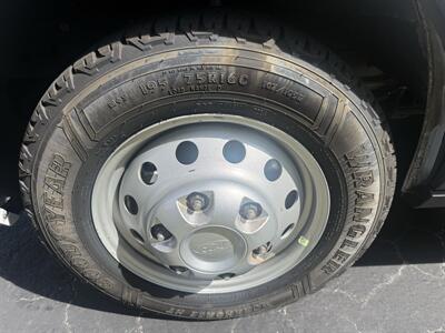 2020 Ford Transit 350 HD XL - Photo 4 - Lecanto, FL 34461
