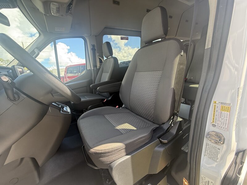 2020 Ford Transit 350 HD XL - Photo 23 - Lecanto, FL 34461