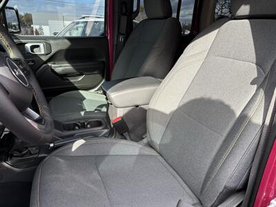 2024 Jeep Wrangler WILLYS   - Photo 8 - Lecanto, FL 34461