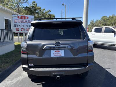 2019 Toyota 4Runner SR5   - Photo 4 - Lecanto, FL 34461
