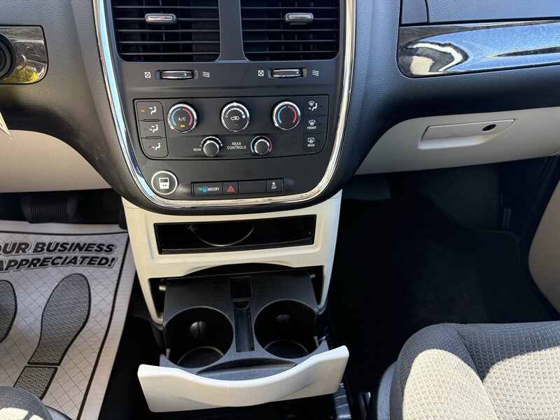 2019 Dodge Grand Caravan SE - Photo 15 - Lecanto, FL 34461