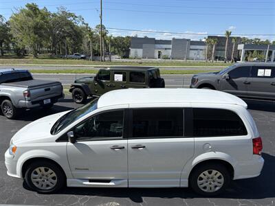 2019 Dodge Grand Caravan SE - Photo 8 - Lecanto, FL 34461