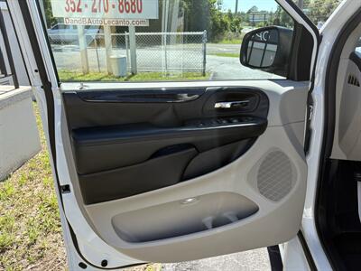 2019 Dodge Grand Caravan SE - Photo 9 - Lecanto, FL 34461