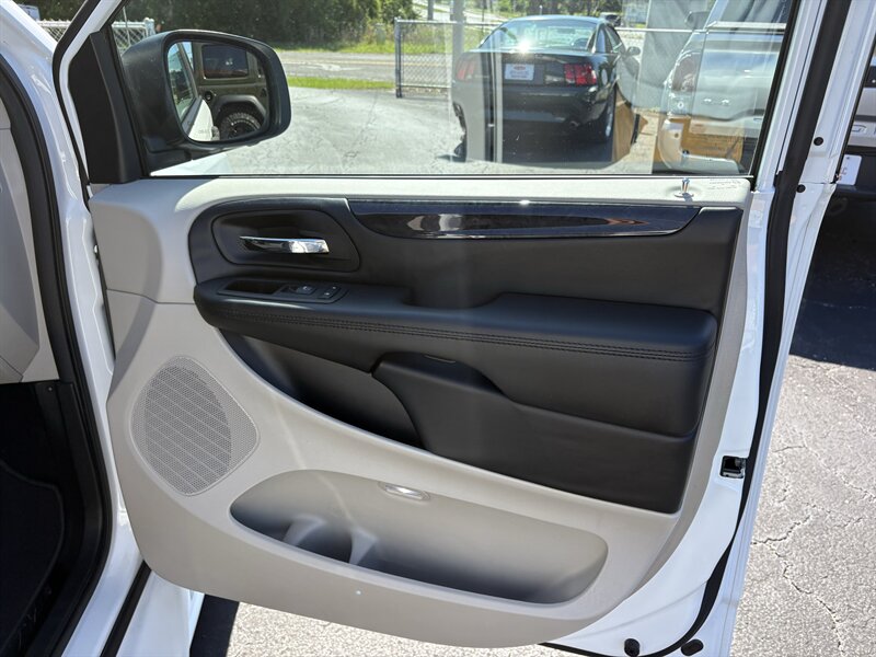 2019 Dodge Grand Caravan SE - Photo 20 - Lecanto, FL 34461