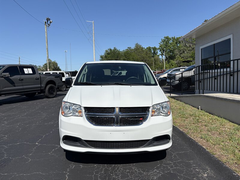 2019 Dodge Grand Caravan SE - Photo 3 - Lecanto, FL 34461