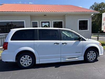 2019 Dodge Grand Caravan SE - Photo 6 - Lecanto, FL 34461