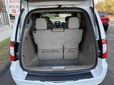2014 Chrysler Town & Country Limited - Photo 31 - Lecanto, FL 34461