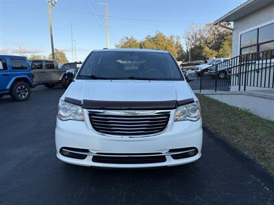 2014 Chrysler Town & Country Limited - Photo 2 - Lecanto, FL 34461
