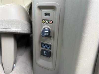 2014 Chrysler Town & Country Limited - Photo 28 - Lecanto, FL 34461