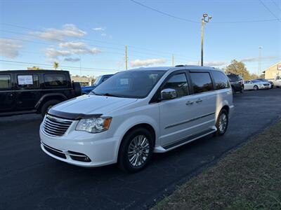 2014 Chrysler Town & Country Limited - Photo 3 - Lecanto, FL 34461