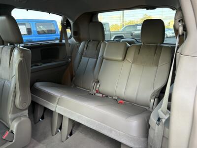 2014 Chrysler Town & Country Limited - Photo 29 - Lecanto, FL 34461